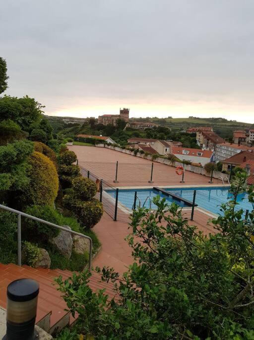 Apartamento Terraza Y Piscina Con Vistas Espectaculares Al Mar Parking Cubierto San Vicente De La Barquera Exterior foto