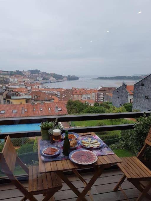 Apartamento Terraza Y Piscina Con Vistas Espectaculares Al Mar Parking Cubierto San Vicente De La Barquera Exterior foto